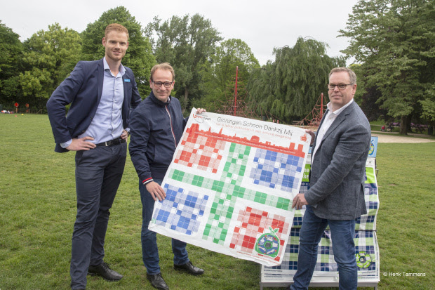 Supermarkten rond Noorderplantsoen delen picknickkleedjes uit