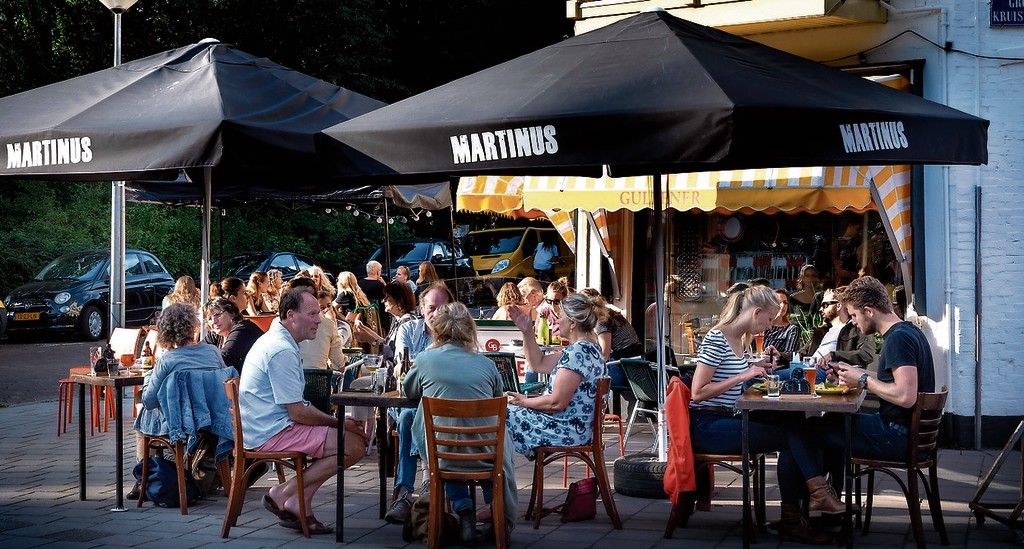 Noorderzon laat cafés rondom plantsoen bruisen