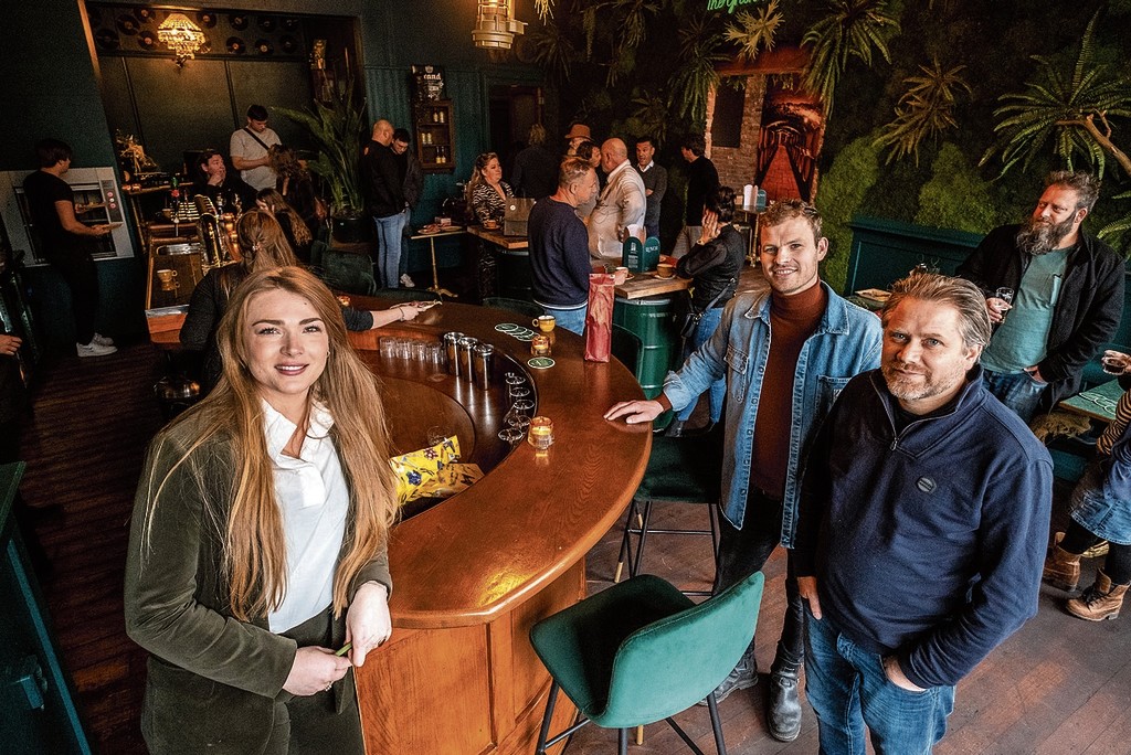 Van bruin naar groen café